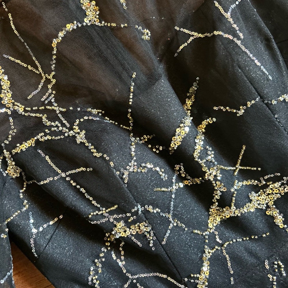 • New Listing • Rickie Freeman for Teri Jon Dress in Black and Gold - Picture 6 of 7
